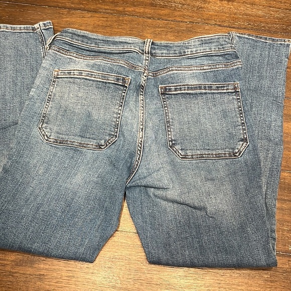 Old Navy Super Skinny Ankle Jeans - Picture 3 of 6